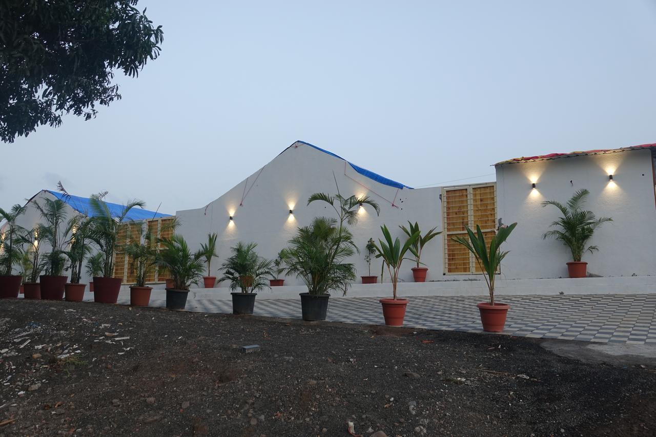 Samudra Resort Nashik Exteriör bild