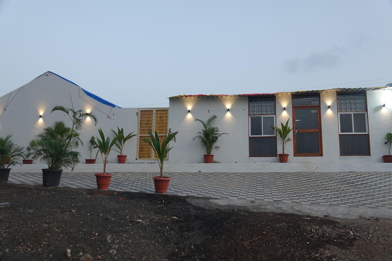 Samudra Resort Nashik Exteriör bild
