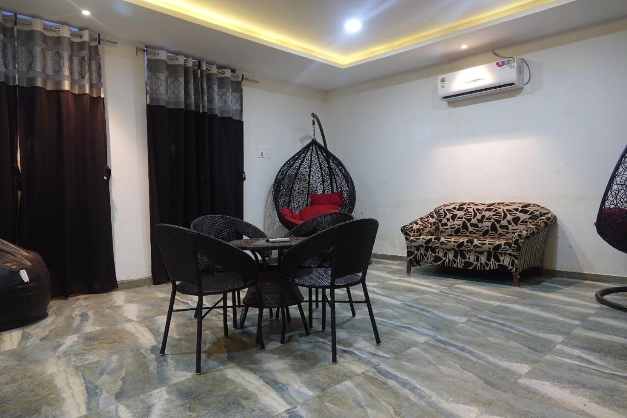 Samudra Resort Nashik Exteriör bild